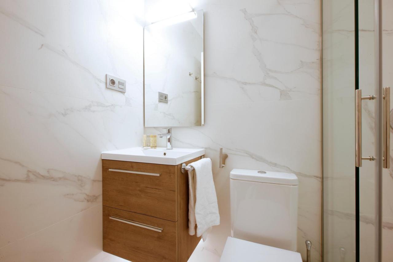 Tirso Suite Madrid Dış mekan fotoğraf
